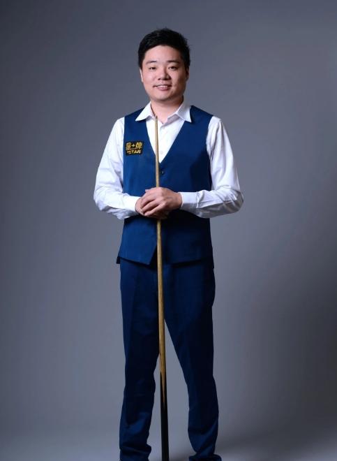 以及社交媒 以及社交媒