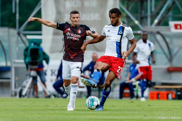 两队的对决 两队的对决