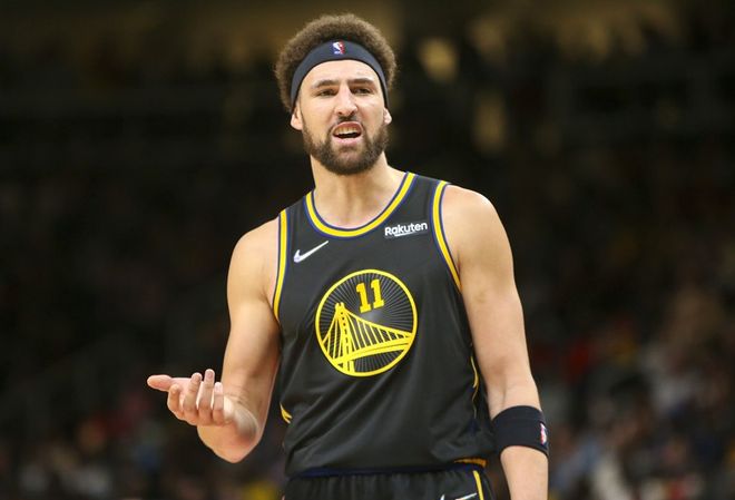 在这个篮球 在这个篮球